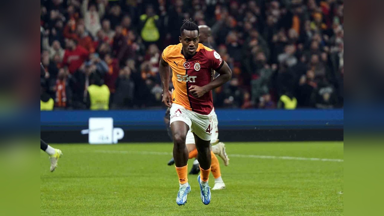 Batshuayi Frankfurt'ta Yeni Bir Sayfa Açtı