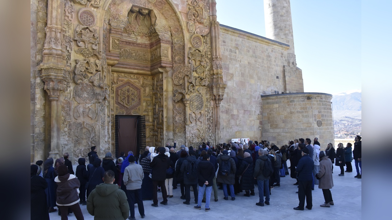 Masalsı Yolculukta Şaheser Durağına Ulaşmanın Keyfi