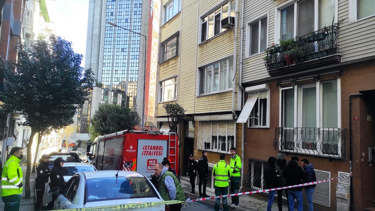 Şişli'de Daire Yangını: Bir Kişi Hayatını Kaybetti