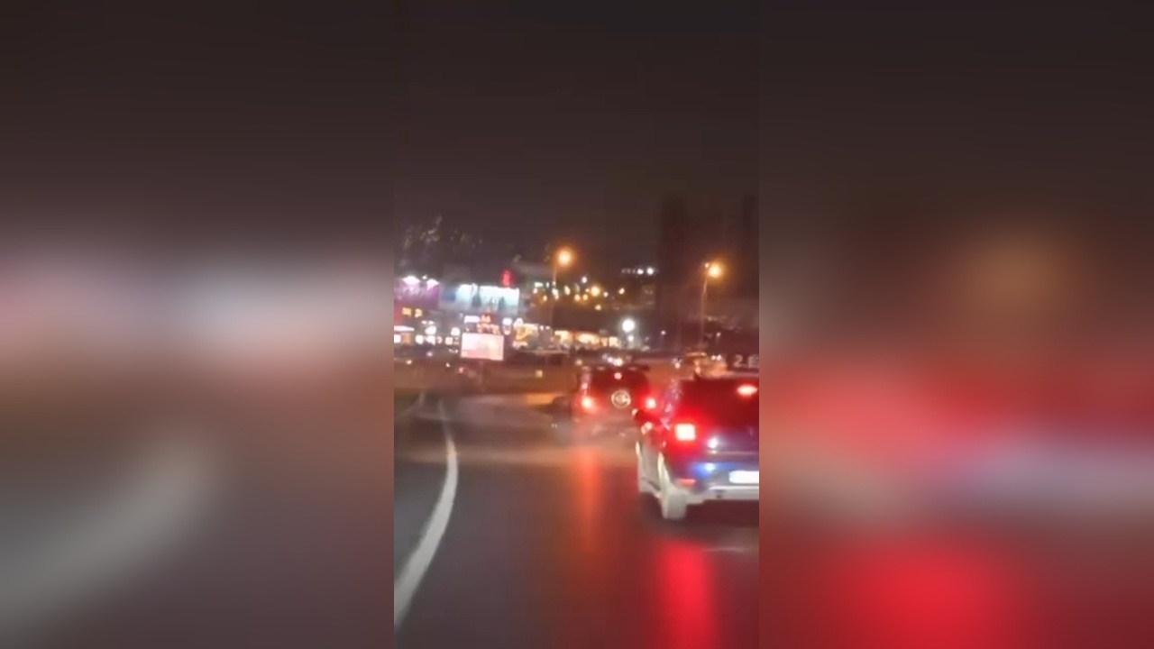 Haramidere'de Cipin Lastiği Fırladı, Kaza Tehlikesi Yaşandı
