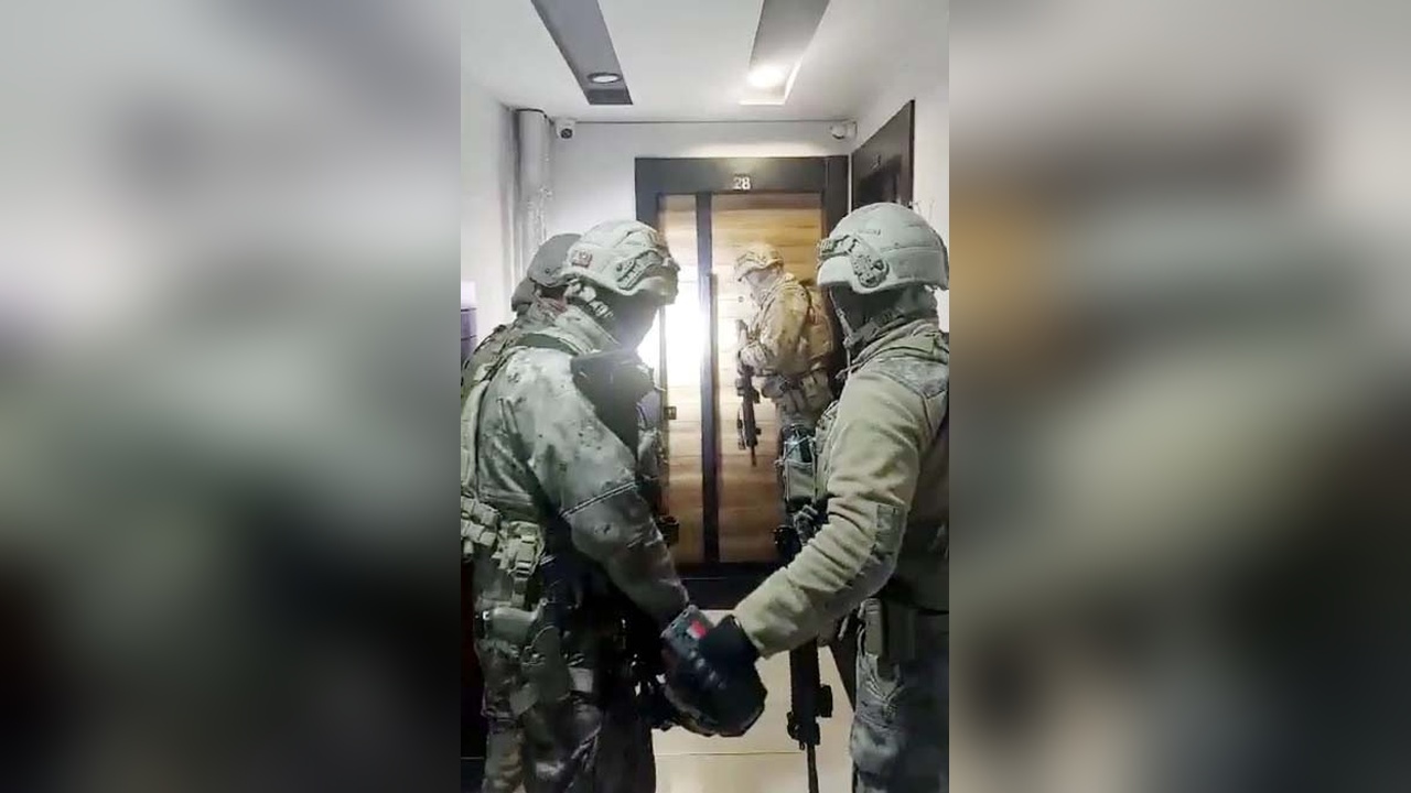 Gaziantep'te Dolandırıcılık Operasyonu: 10 Kişi Tutuklandı