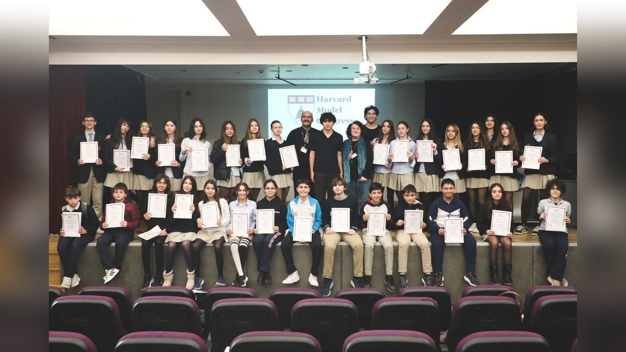 İzmir'de Genç Global Liderler Programı Heyecanı