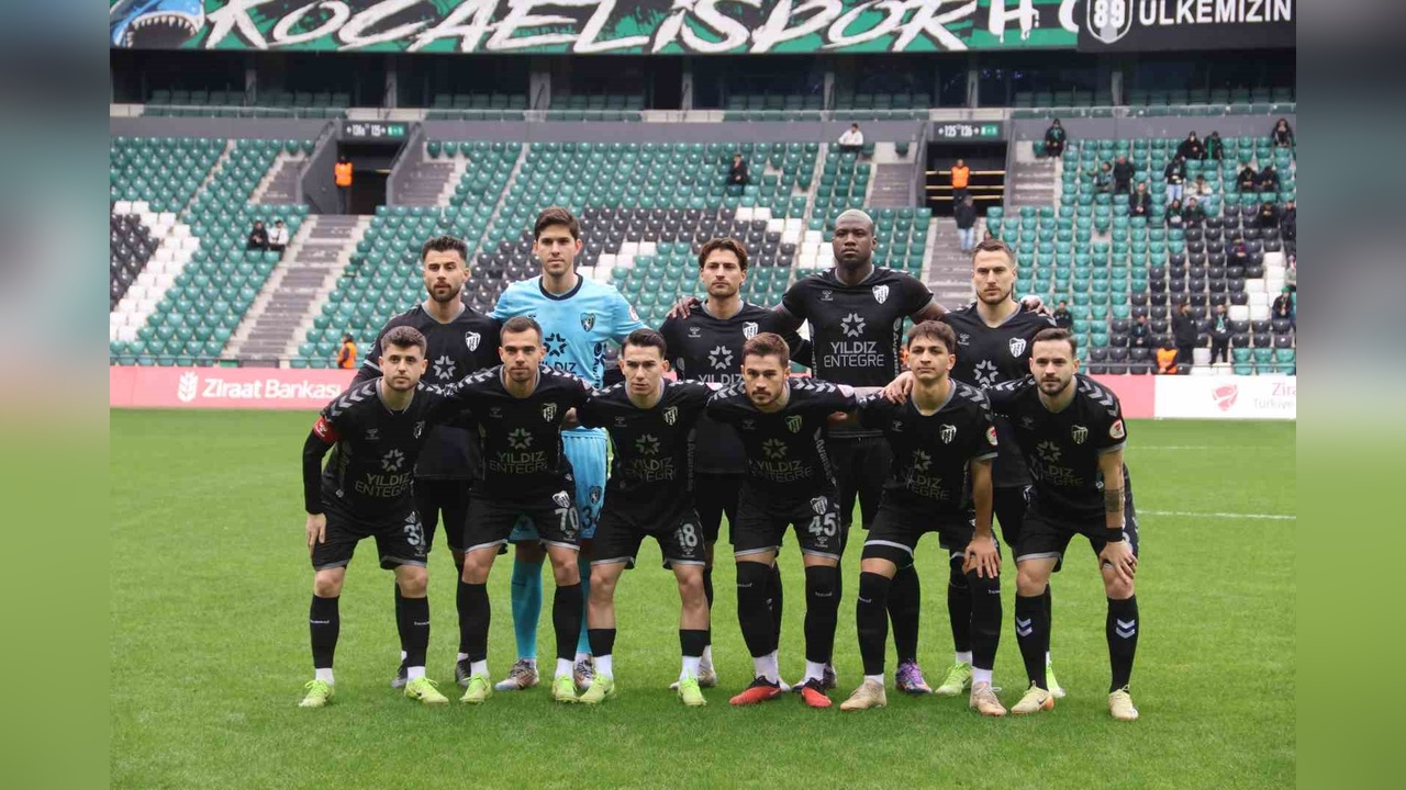 Sivasspor, Kocaelispor Karşısında İlk Yarıda Üstünlük Sağladı