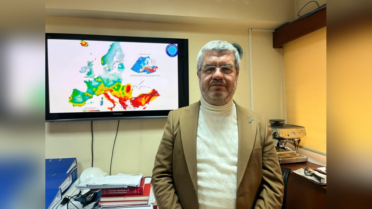 Ege Denizi'nde Volkanik Püskürme Beklentisi Yok