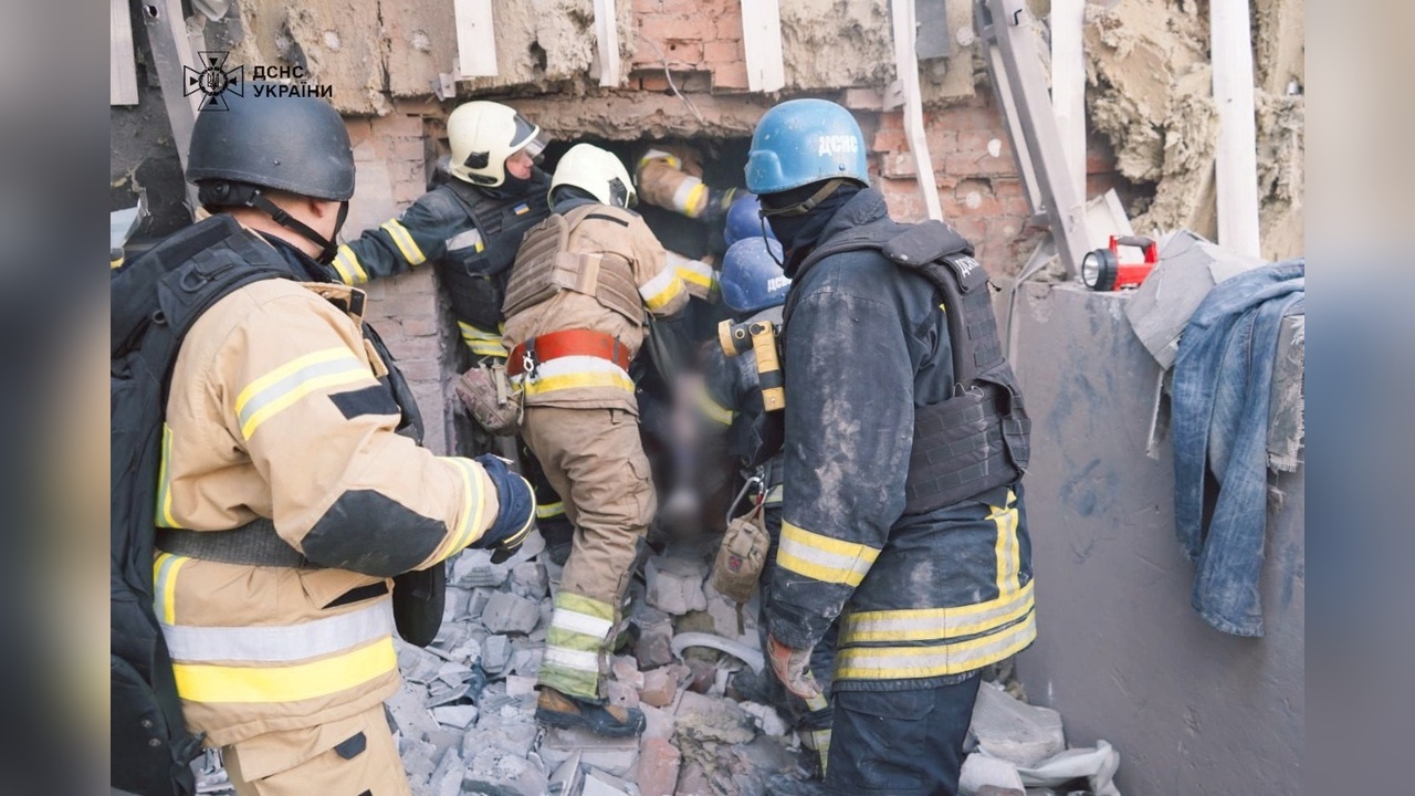 Ukrayna'ya Yönelik Füze Saldırısında Can Kaybı ve Yaralılar