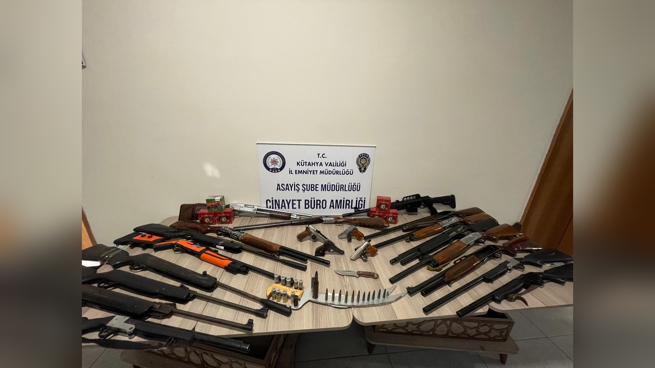 Kütahya'da Sosyal Medya Üzerinden Silah Paylaşımına Gözaltılar