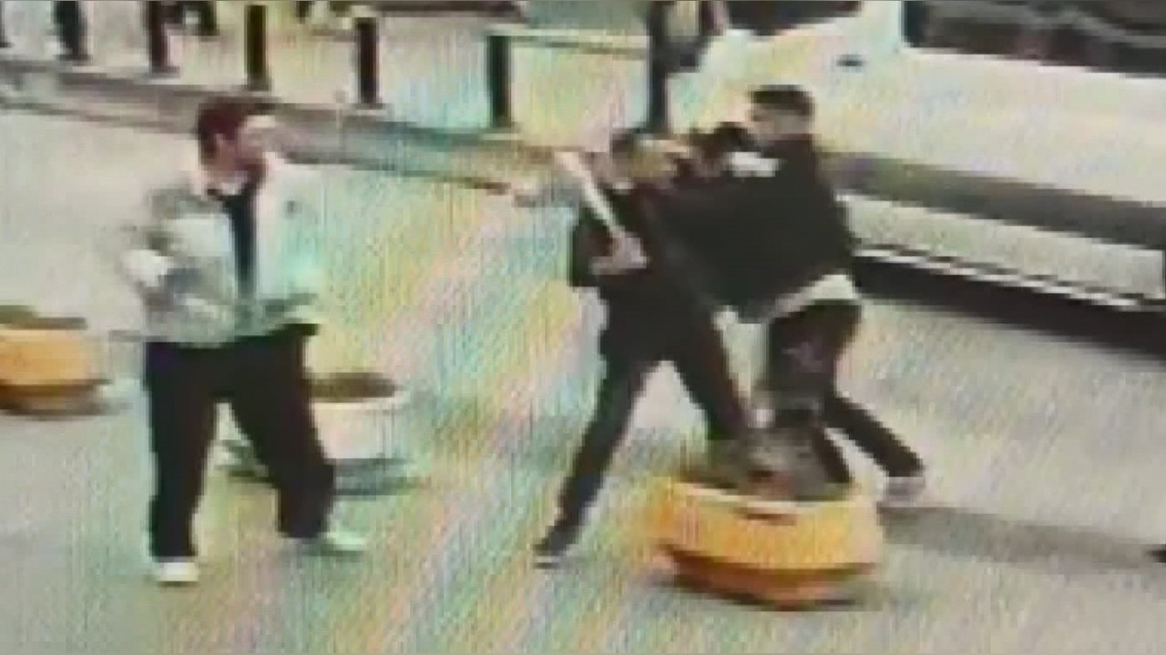 Büyükçekmece'de Minibüs Şoförleri Arasında Beyzbol Sopalı Kavga: 1 Kişi Hayatını Kaybetti
