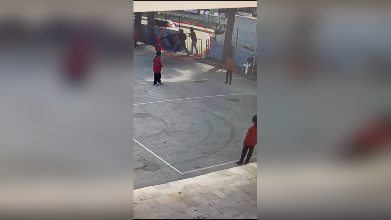 Mersin'de Öğretmene Saldırı: Veli ve Oğlu Tutuklandı