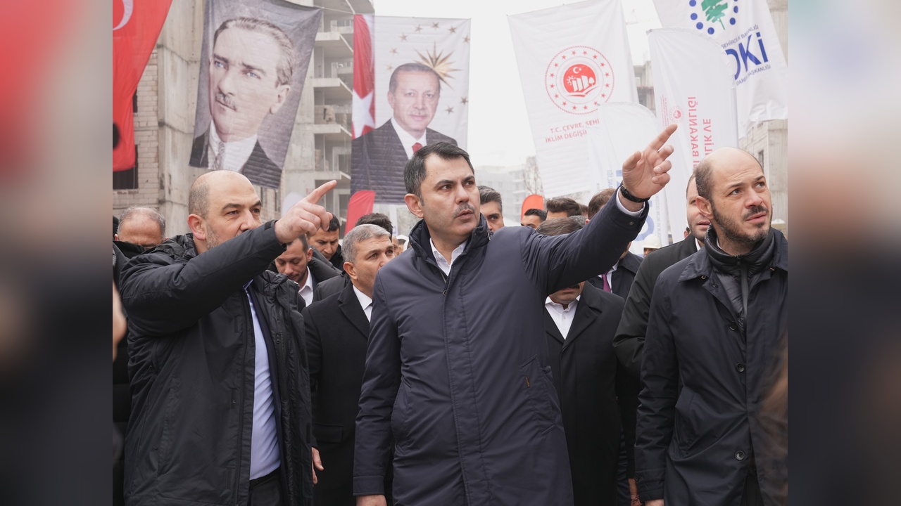 Kahramanmaraş'ta Depremlerin İkinci Yıl Dönümü İçin Tören Hazırlığı