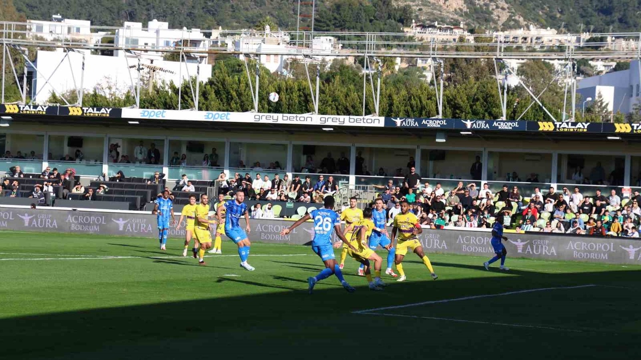 Bodrum FK, Antalyaspor'u İlk Yarıda Geçti