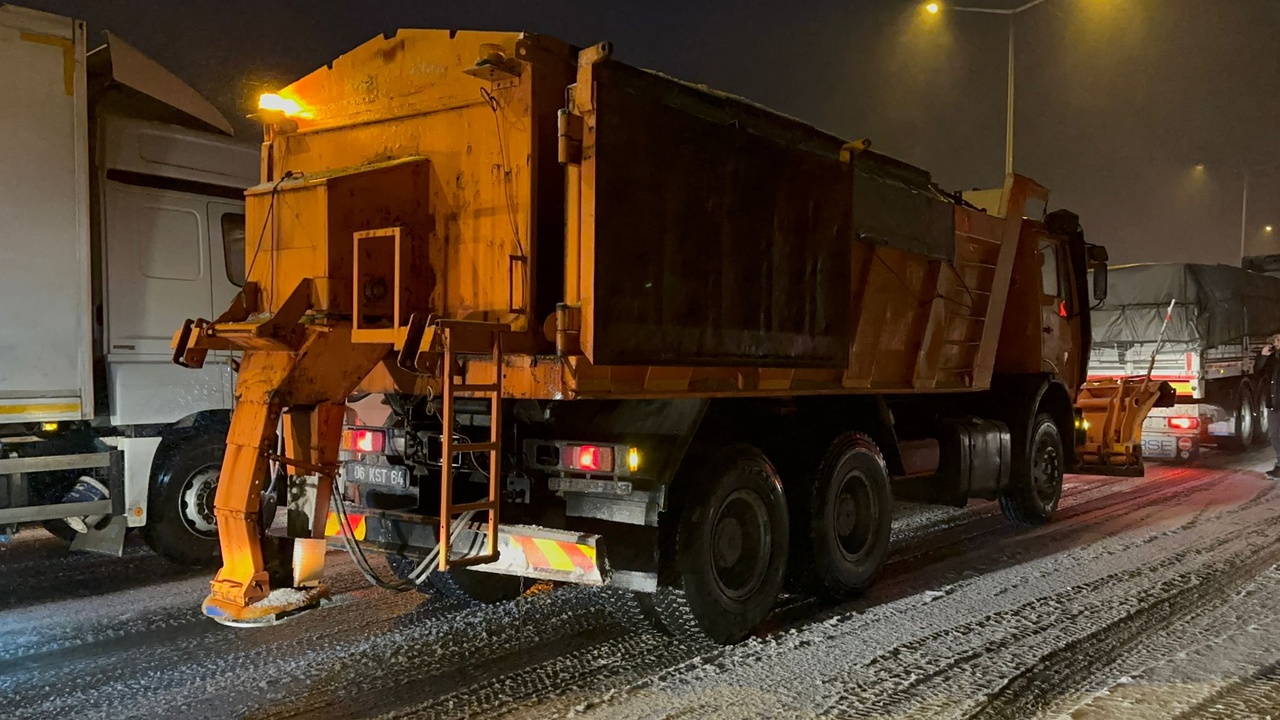 Bolu Dağı'nda Zincirleme Kaza Trafiği Felç Etti