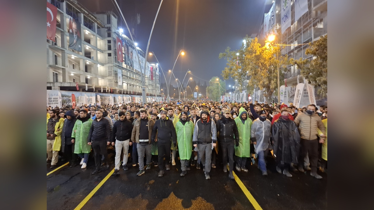 Hatay'da Depremzedeler İçin Anma Töreni Düzenlendi
