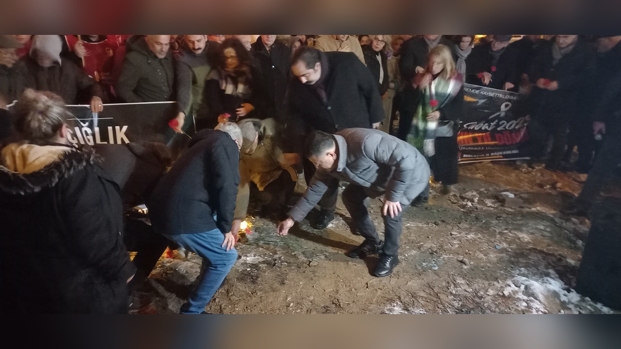 Malatya'da Deprem Kurbanları Anıldı