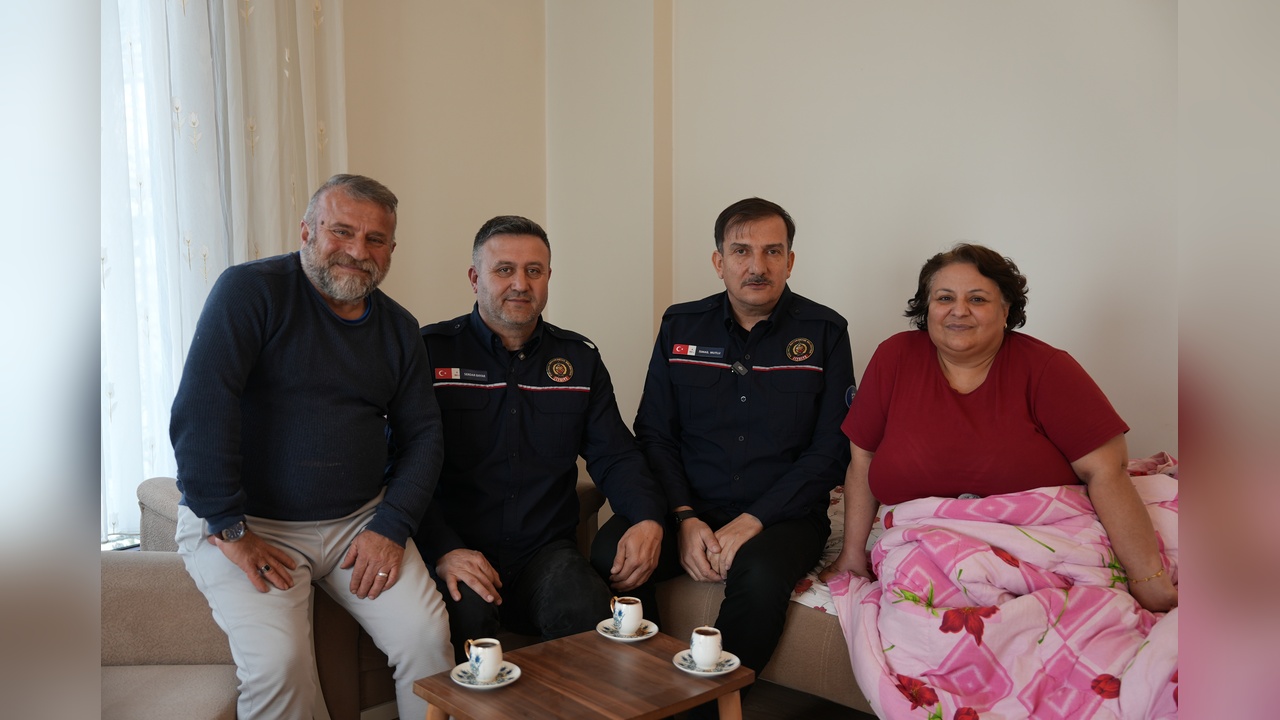 Kurtarıcılarıyla Kahve İçen İtfaiyeci, Verdiği Sözü Tuttu