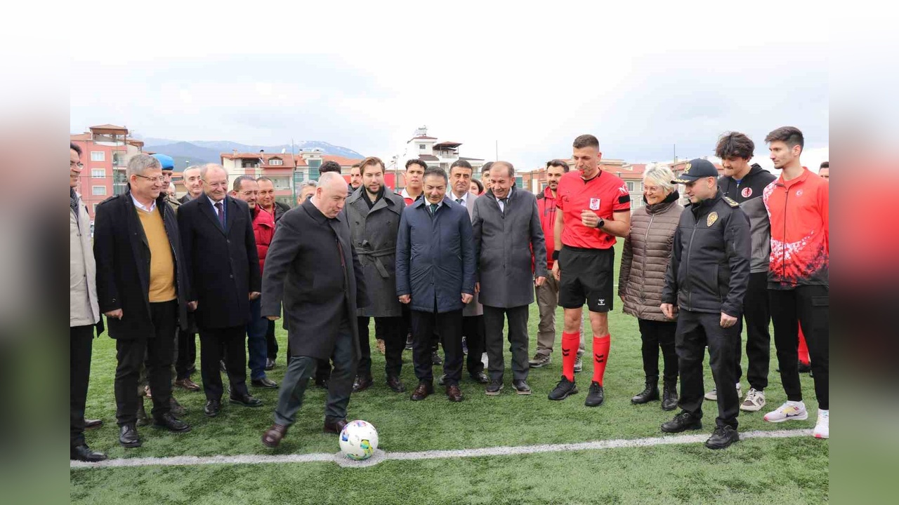 Denizli'de 'Mahallemde Maç Var' Futbol Turnuvası Start Aldı