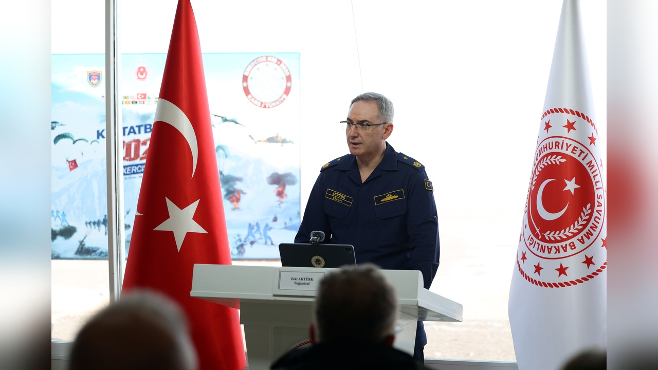 Teğmenler, TSK İtibarını Zedeledikleri Gerekçesiyle Cezalandırıldı