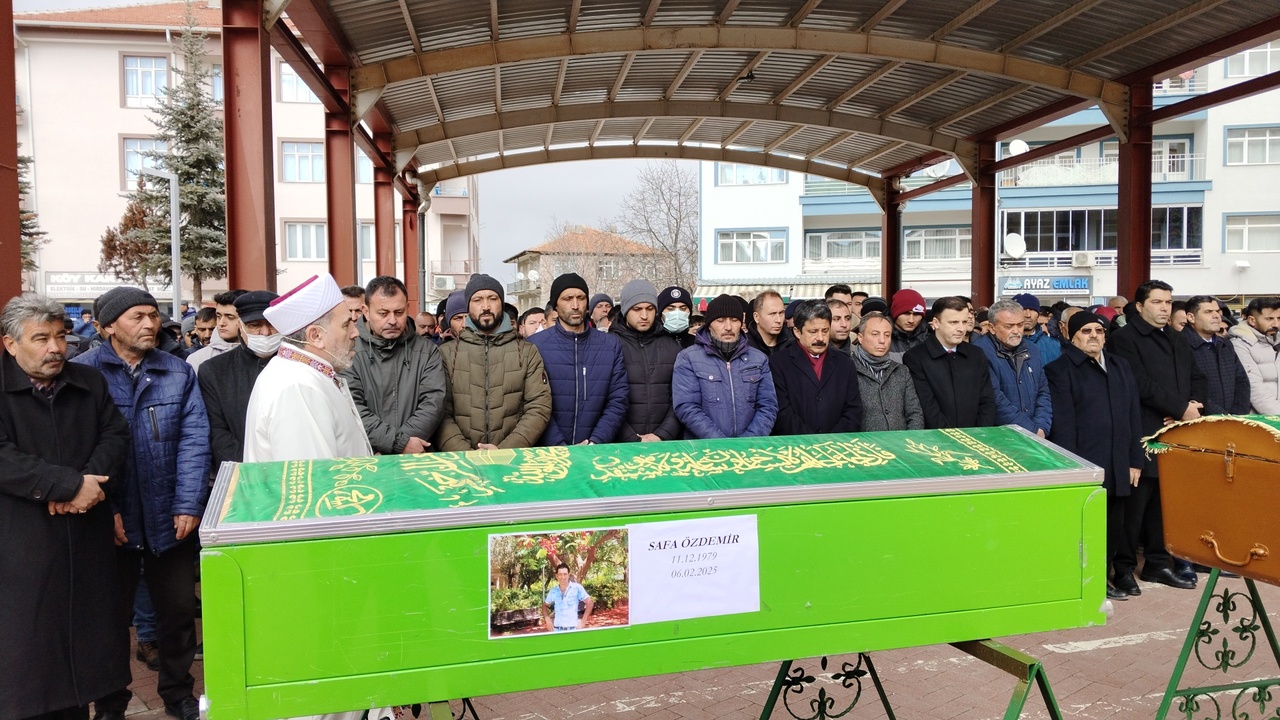 Hava Saldırısında Hayatını Kaybeden Genç, Memleketinde Defnedildi