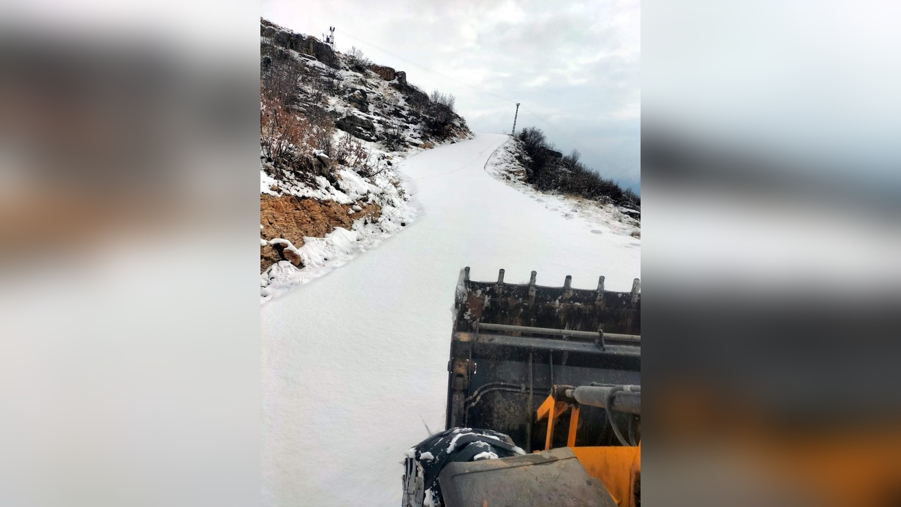 Şırnak ve Siirt'te Kar Yağışı Etkili Oluyor