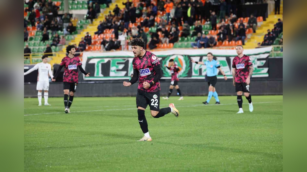 Alanyaspor, Ziraat Türkiye Kupası'nda Fatih Karagümrük'ü Geride Bıraktı