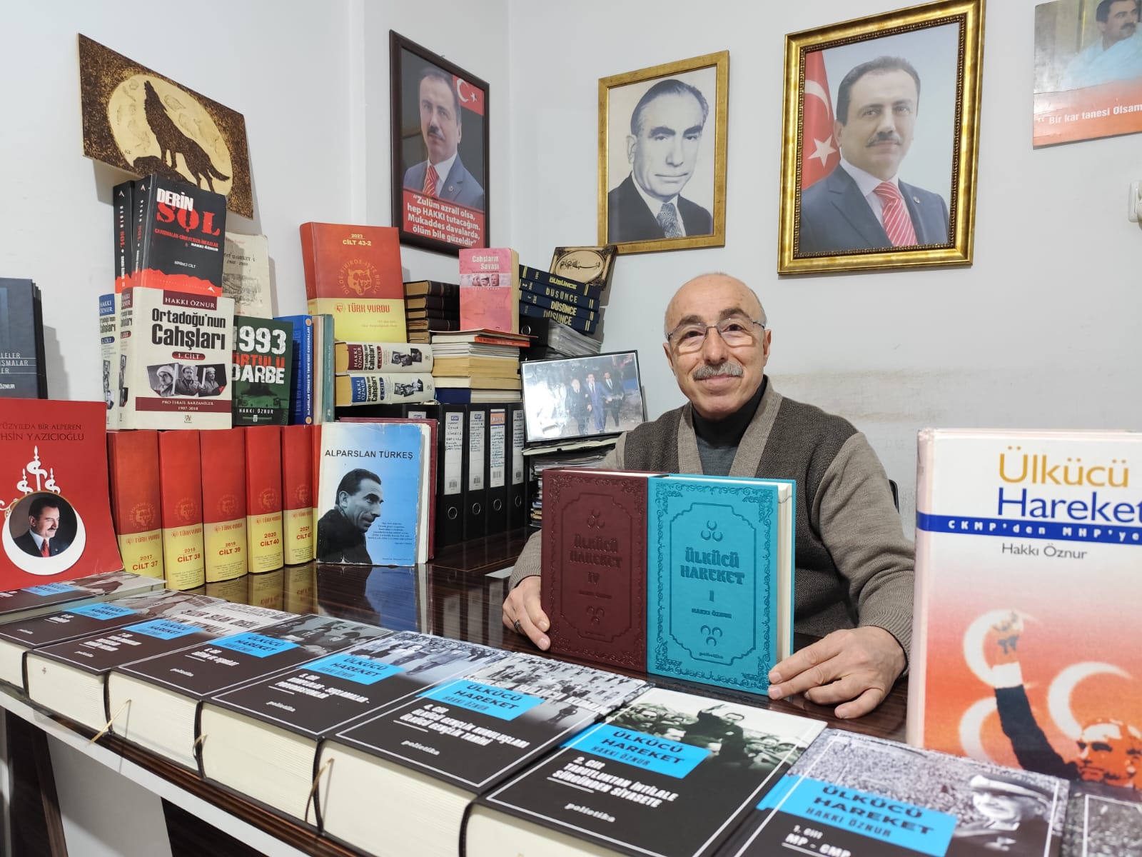 Hakkı Öznur: Apo itini “Barış Meleği” teröristleri de “Çiçek Çocukları” yaptılar