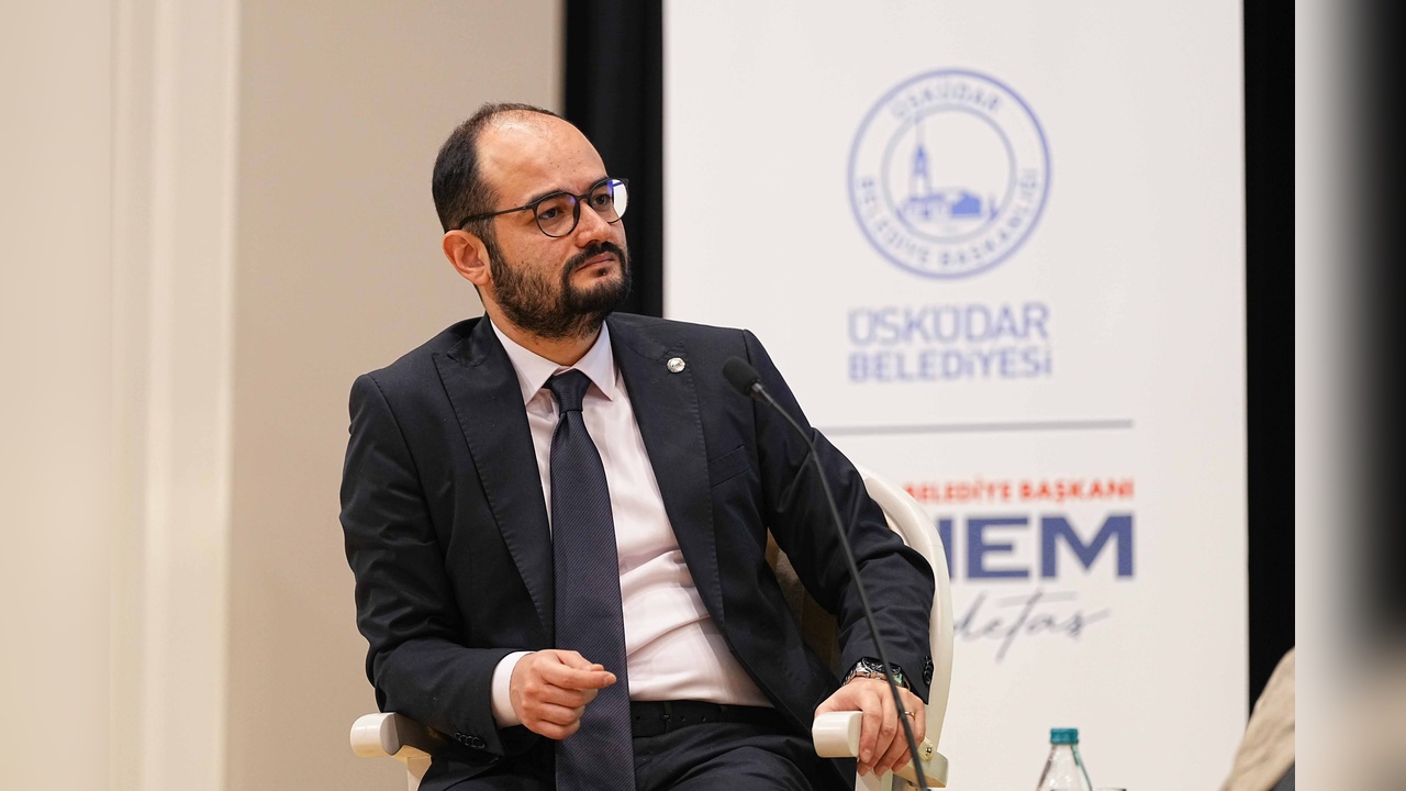 Üsküdar'da Gelecek Vizyonu: 'Geleceği İnşa Ediyoruz' Paneli Yapıldı