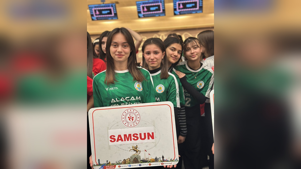 Genç Sporcular, 600 Km Yol Kat ederek İkinci Kez Türkiye Şampiyonu Oldu