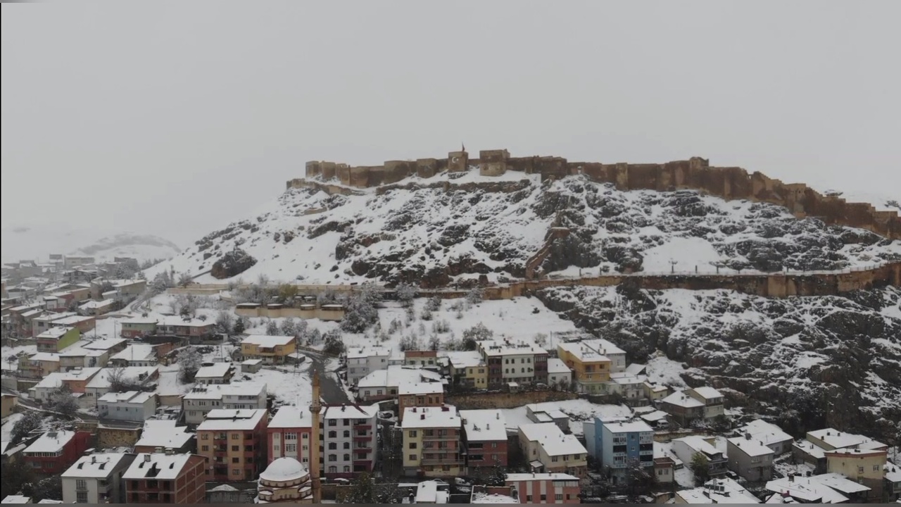 Bayburt'ta Soğuk Hava Rekoru: Termometreler Eksi 16 Dereceyi Gördü