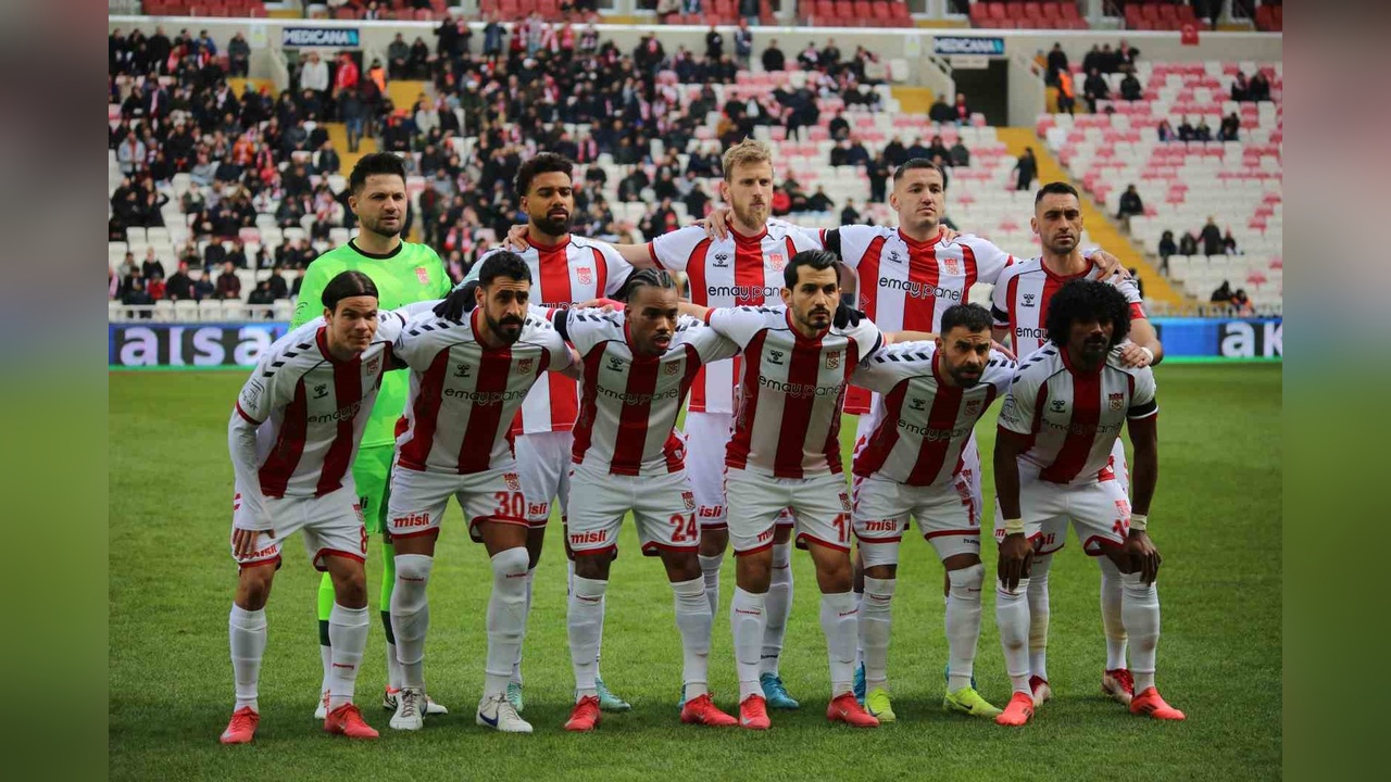 Sivasspor, Beşiktaş Maçına Eksik Kadro ile Çıkacak
