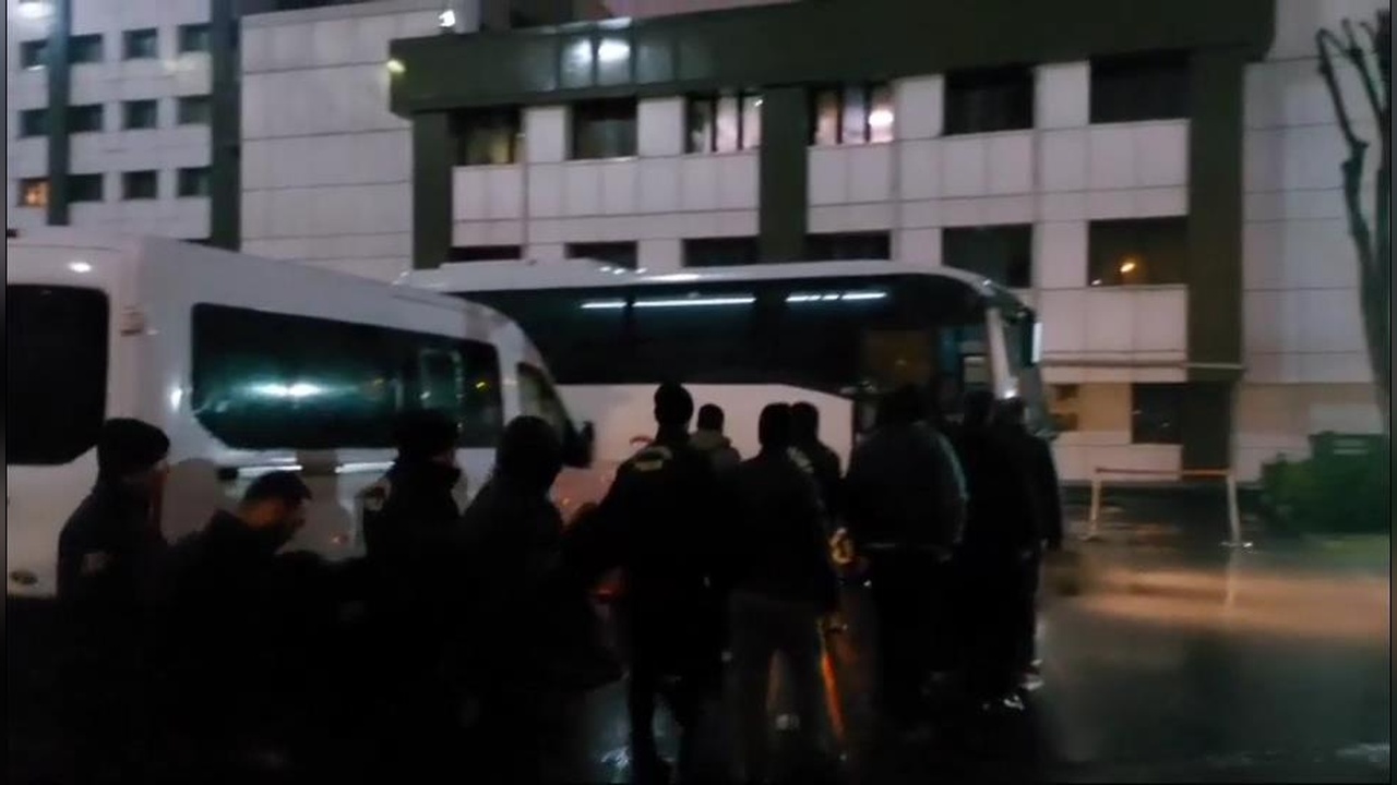 Kapalıçarşı'da Kara Para Operasyonu: Gözaltındaki Şüpheliler Adliyeye Sevk Edildi