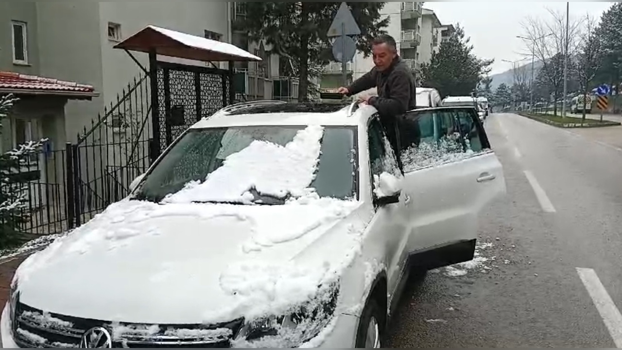 Bursa'da Kar Yağışı Nedeniyle Eğitimde Düzenlemeler Yapıldı
