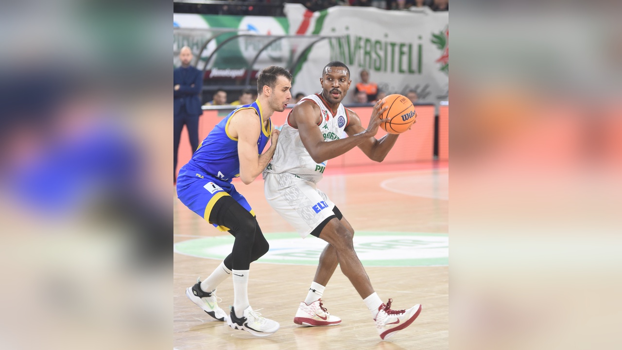 Karşıyaka'da Basketbol Maçlarına Yeni Kısıtlamalar Getirildi