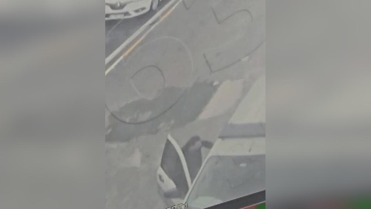Bağcılar'da Polislere Bıçaklı Saldırı Anbean Kaydedildi