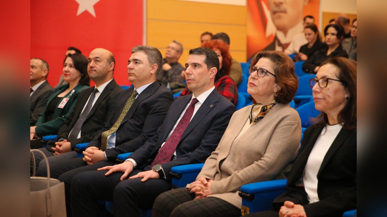 Ankara'da Deprem ve Ampute Rehabilitasyonu Üzerine Sempozyum Düzenlendi