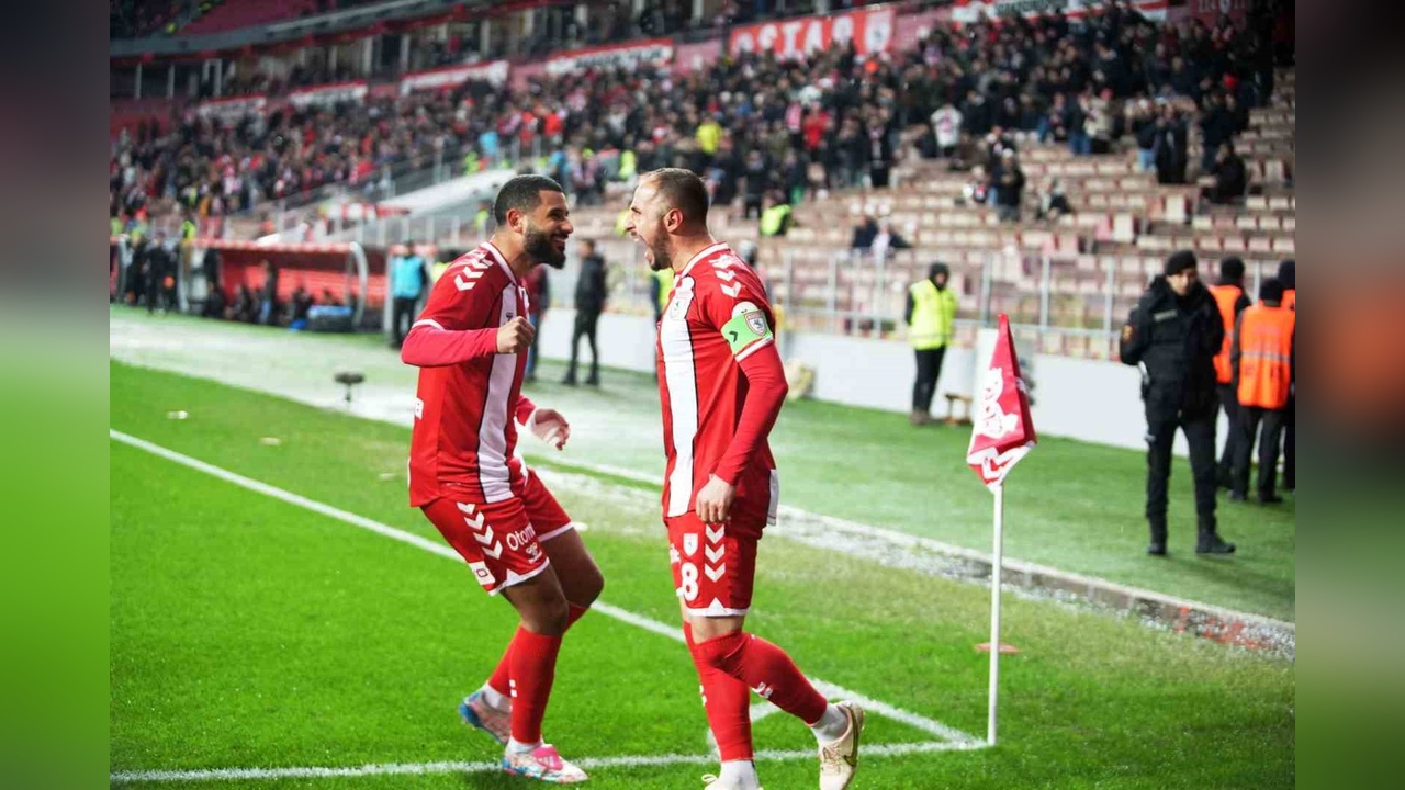 Samsunspor, Hatayspor'u Geride Bıraktı
