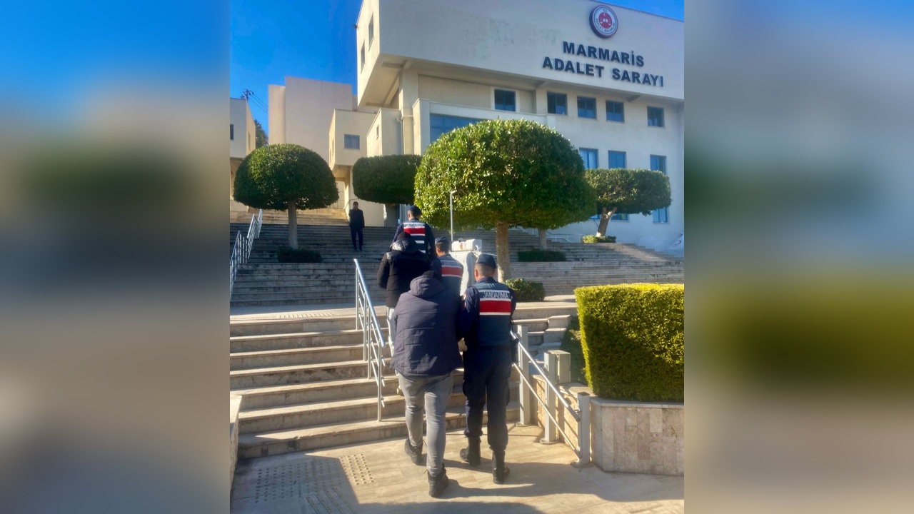 Firarideki Mahkum Taksicinin Bagajında Bulundu