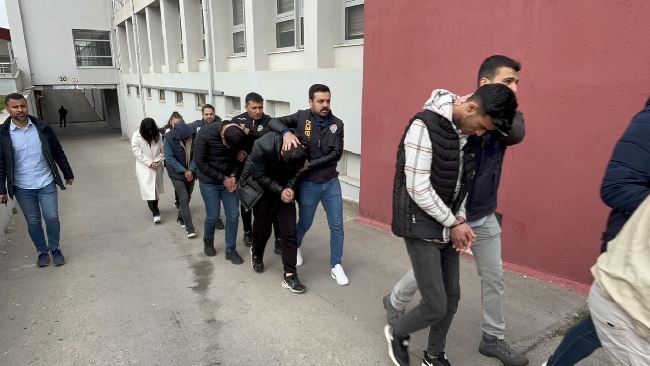 Adana'da Yasa Dışı Bahis Operasyonu: 7 Kişi Tutuklandı