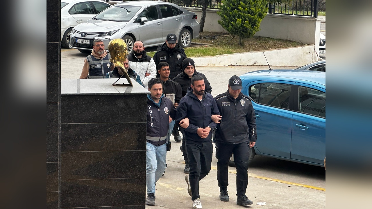 Mersin'de Suç Örgütüne Operasyon: 15 Kişi Tutuklandı