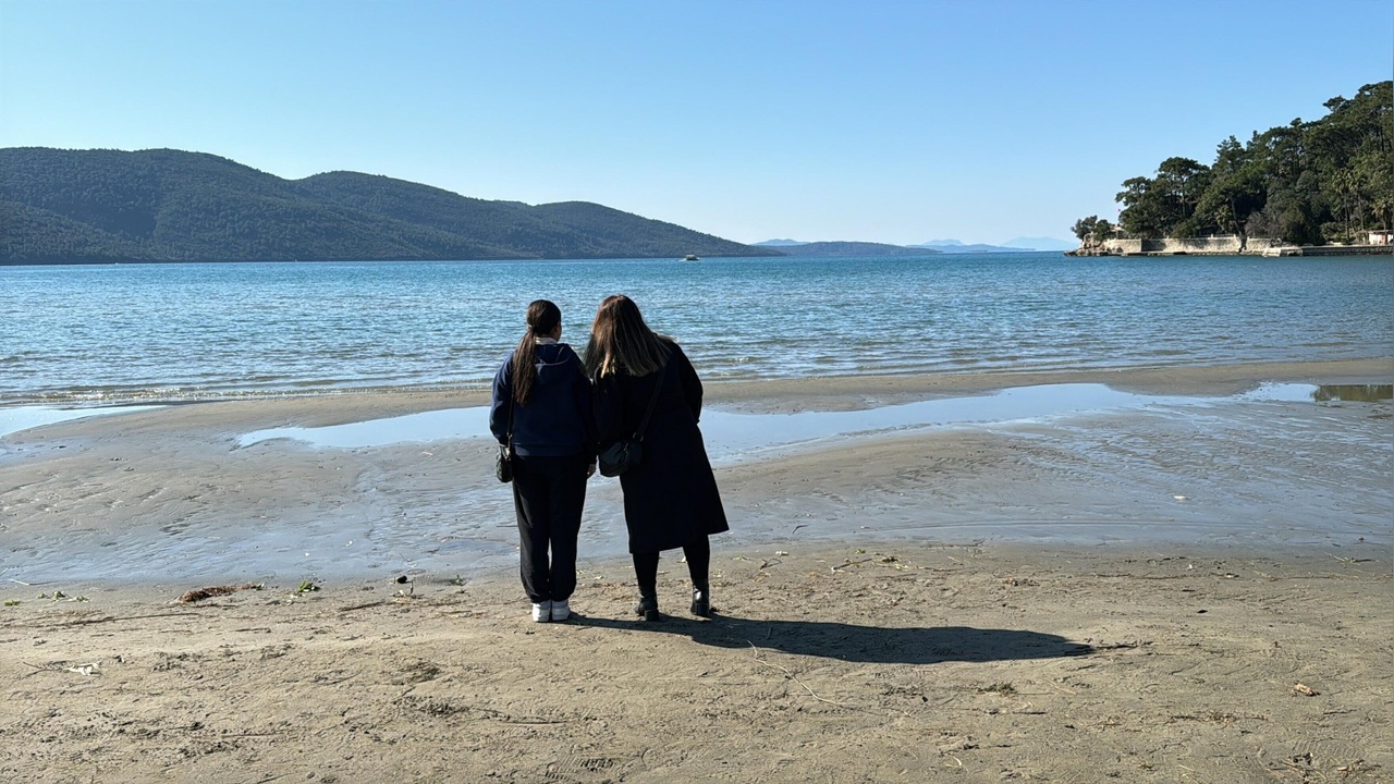 Akyaka Koyunda Deniz Suyu Seviyesi Dikkat Çekici Şekilde Azaldı