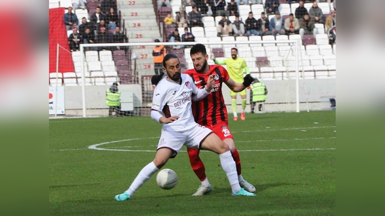 Elazığspor, Vanspor'u 2-1 Yenerek Üst Sıralara Tırmandı