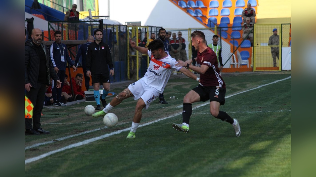 İskenderunspor, İnegölspor'u 2-1 Mağlup Etti