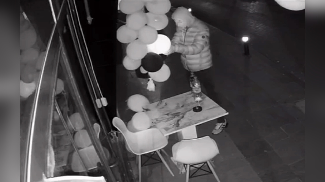 Açılışta Çalınan Balonlar Kameralara Yansıdı