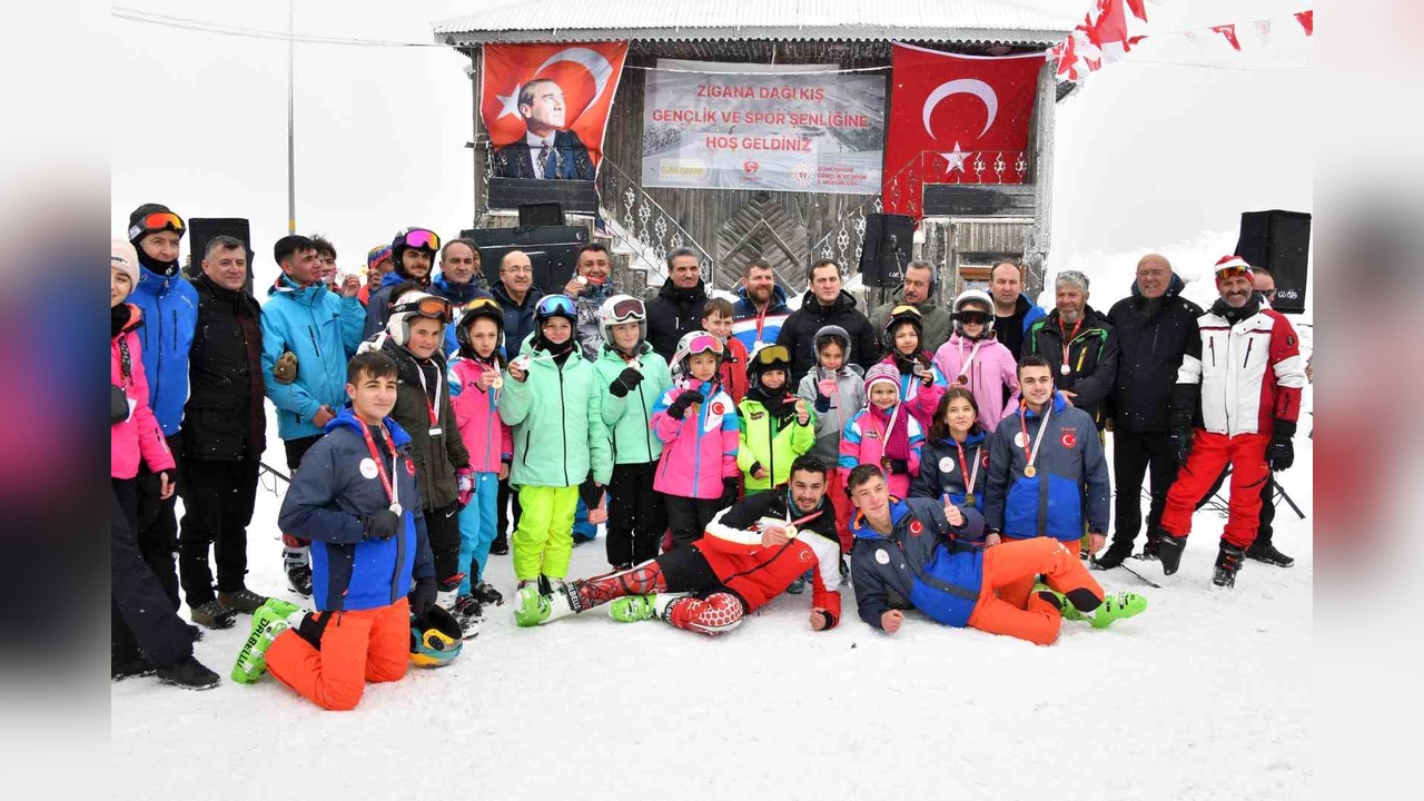 Zigana Dağı'nda 15. Kış Şenliği Rüzgarı Esti