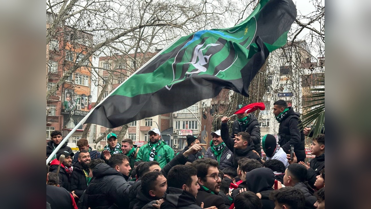 Kocaelispor Taraftarından Coşkulu Destek