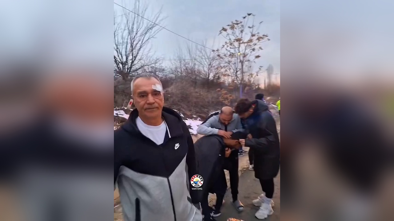 Vanspor'un Takım Otobüsüne Taşlı Saldırı Gerçekleşti