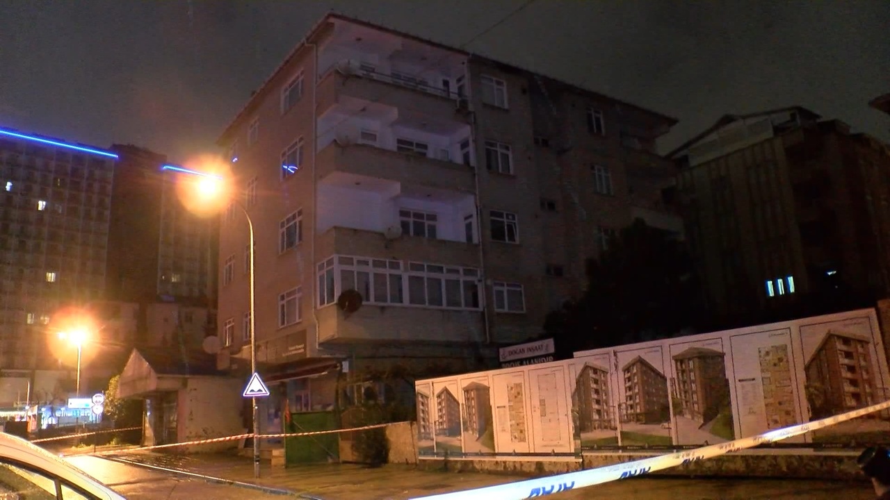 Tuzla'da Kolon Sesleri Nedeniyle Bina Tahliye Edildi