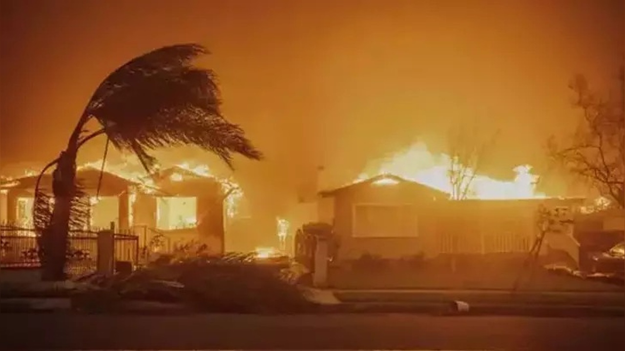 Los Angeles'ta Yangınların Ardından Tehlikeli Atık Temizliği Başlatıldı