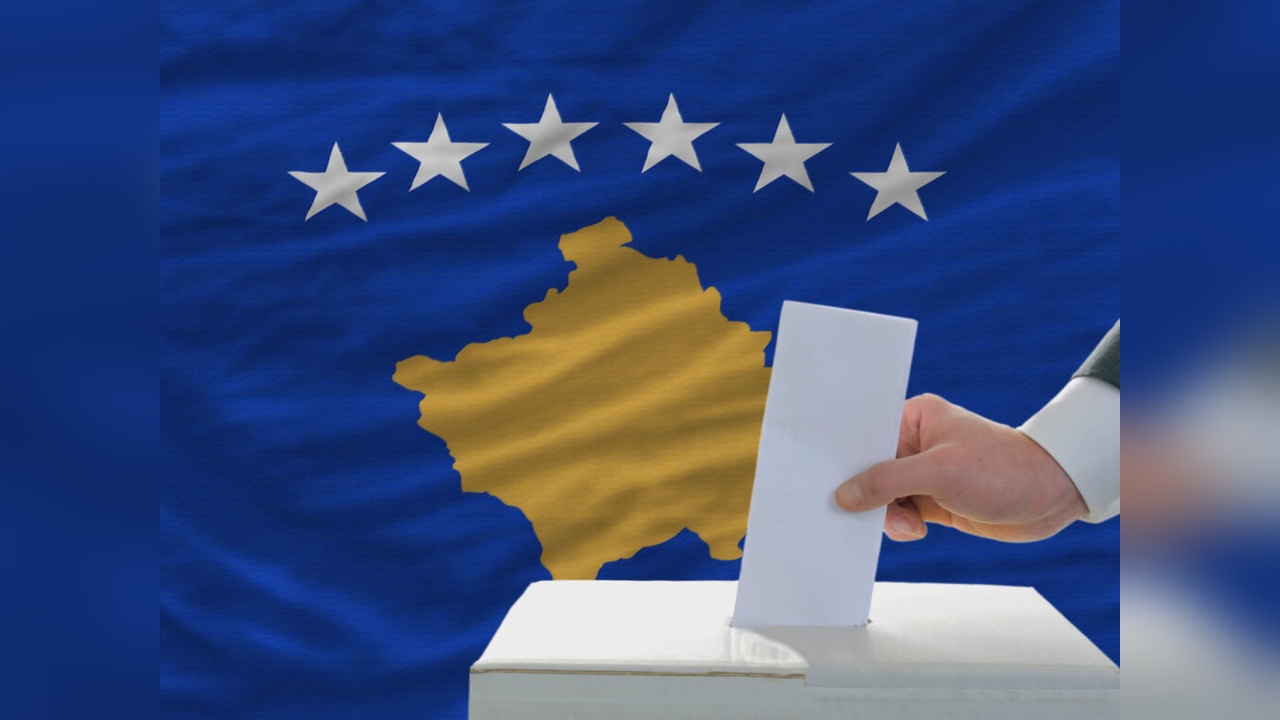 Kosova Genel Seçimleri İçin Sandık Başına Gitti