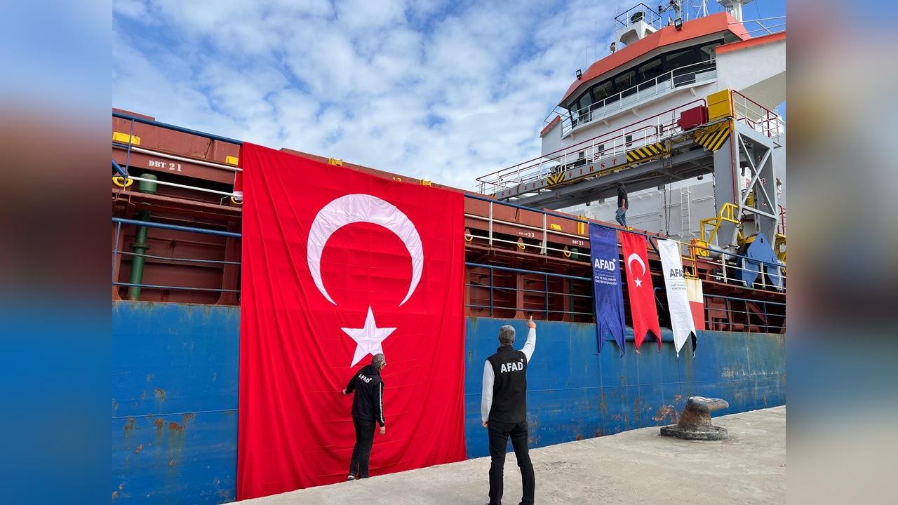 Gazze İyilik Gemisi Mısır'a Varış Yaptı