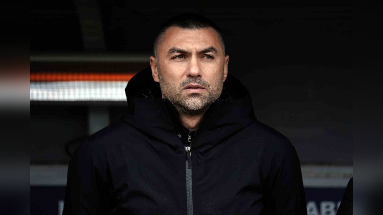 Burak Yılmaz Maçta Kırmızı Kartla Oyundan Atıldı