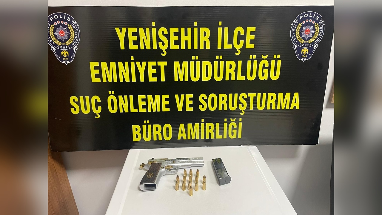 Bursa'da Uyuşturucu ve Tabanca ile Yakalanan Şüpheliler Gözaltına Alındı